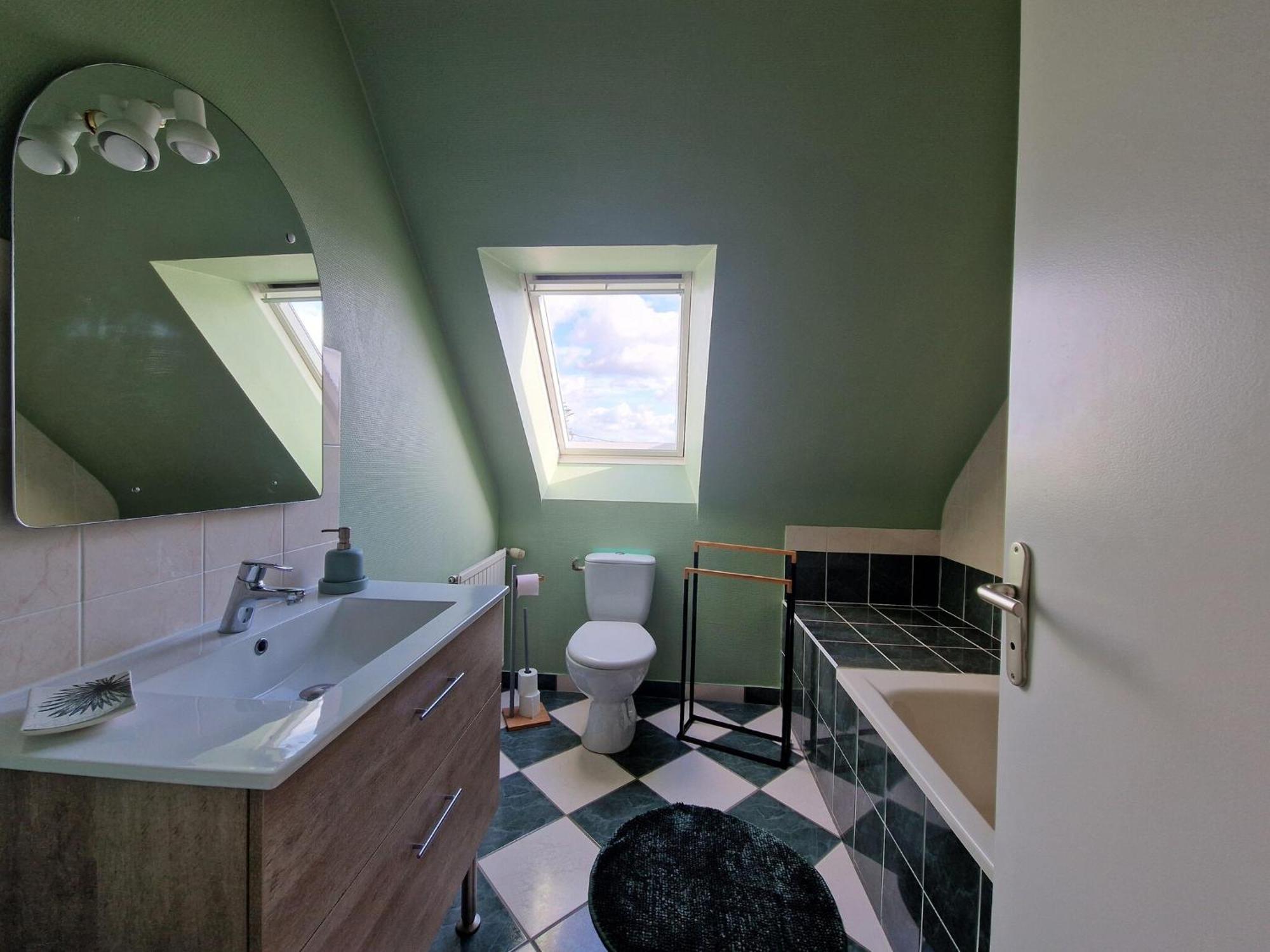 Nice Holiday Home With Beautiful Garden, パンポル エクステリア 写真